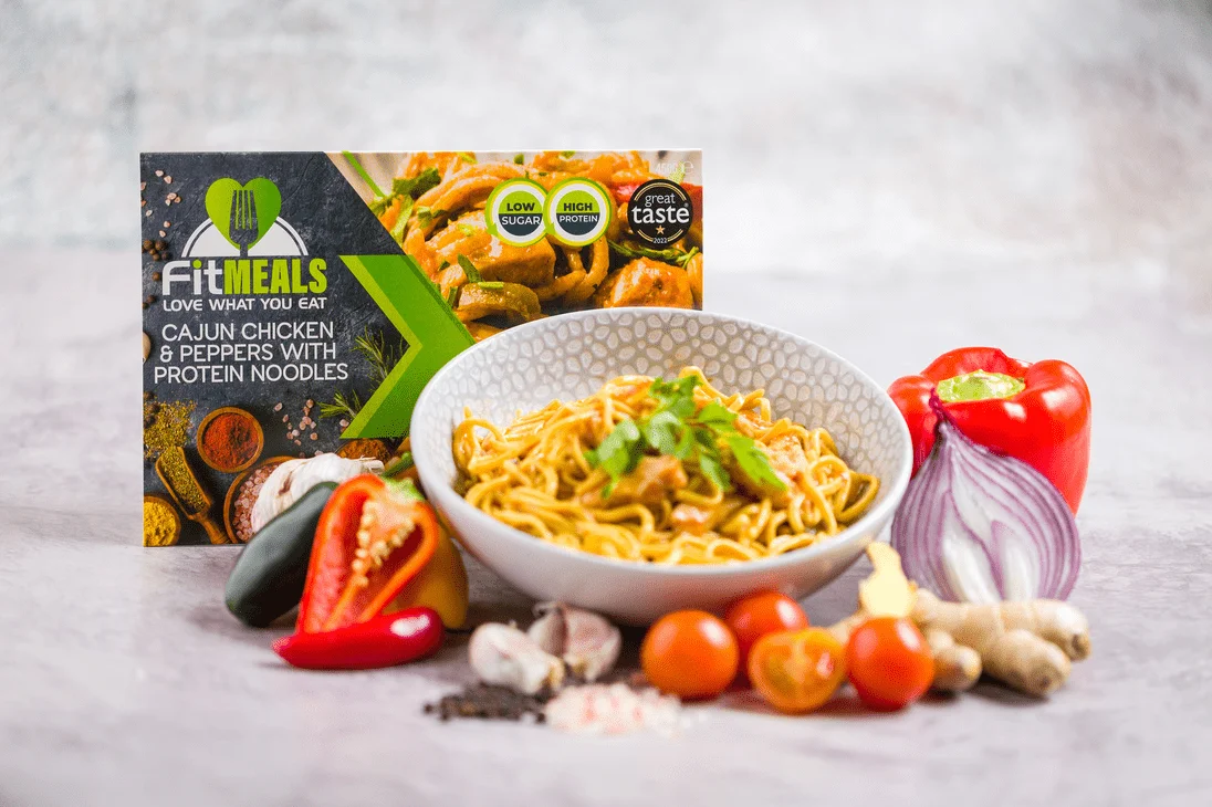 CAJUN CHICKEN & PEPPERS WITH WHOLEWHEAT NOODLES